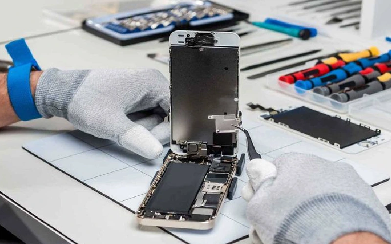 Uber for Mobile Repair: Revolutionizing Mobile Repair Business